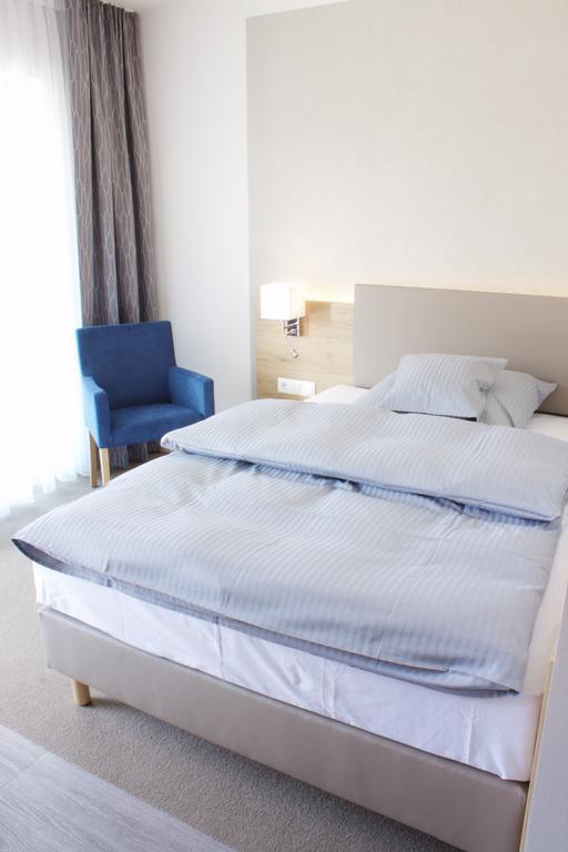 Stichwehs Hotel Am Bahnhof Elze Εξωτερικό φωτογραφία